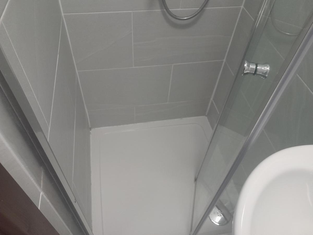 דירות Lovely 1-Bed Studio In לונדון מראה חיצוני תמונה