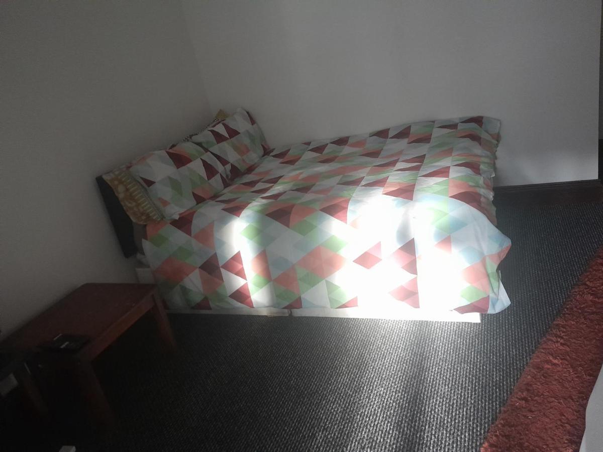 דירות Lovely 1-Bed Studio In לונדון מראה חיצוני תמונה